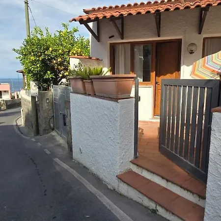 La Malti Accogliente Vicino Al Mare Ed Al Centro Di Lacco Ameno Apartment